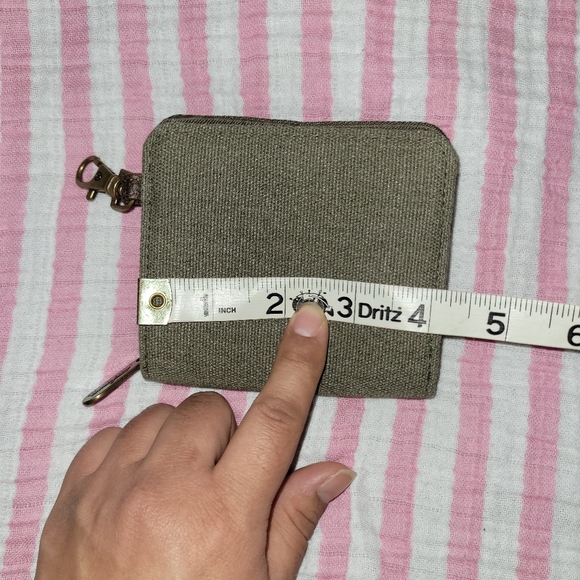 Thirty-One clip and zip wallet - Picture 7 of 10